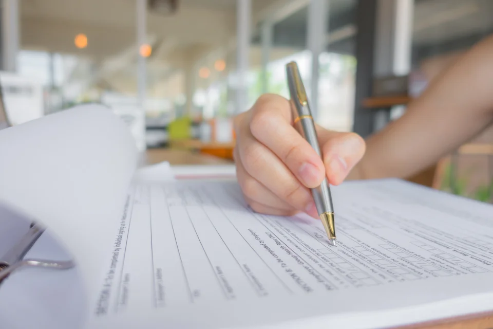 Notarialne przepisanie domu a spłata rodzeństwa